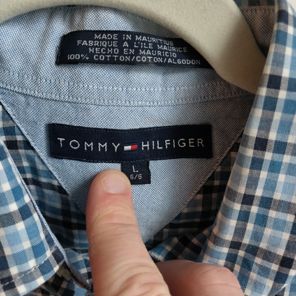 Vintage Tommy Hilfiger button down - Picture 2 of 3